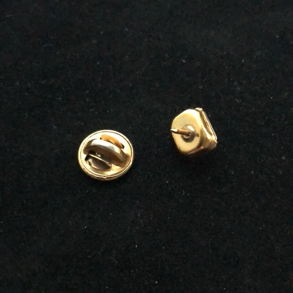 Lapel Collar Cuff Pin - Picture 4 of 5